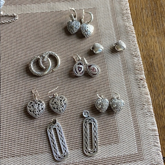 Jewelry earrings bracelet necklaces - Picture 7 of 11